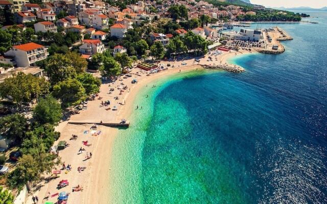 Bravo - 100 m From Beach - SA3