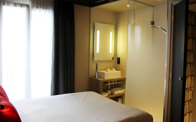 Le Montmartre Saint Pierre Hotel
