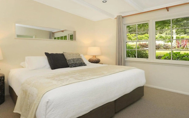 Que Sera - carefree stay near Gibraltar Resort