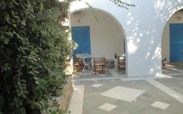 Cyclades Rooms