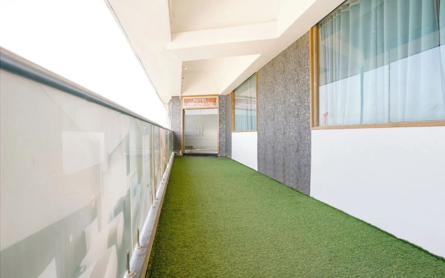 FabHotel The Vibrant - Nr. Tapovan Circle