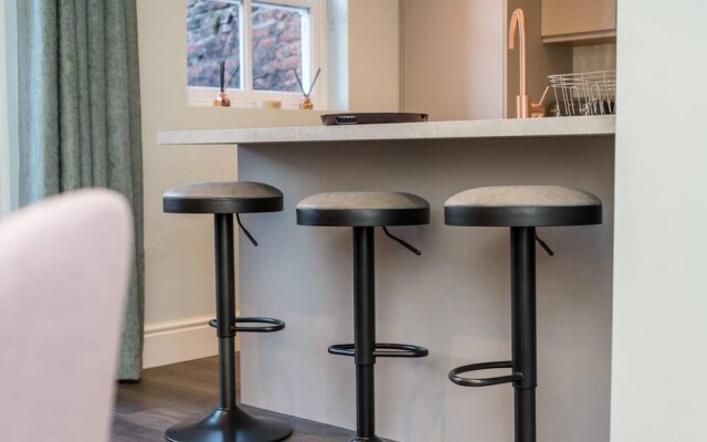 Host Apartments The Pilgrim Coach House