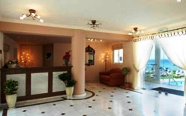 Windmill Bay Hotel