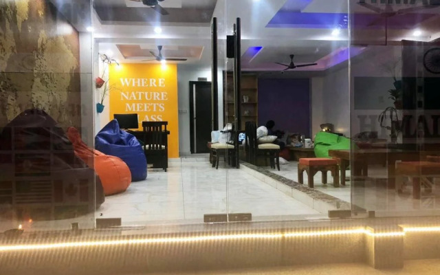 Himalayan Hostel