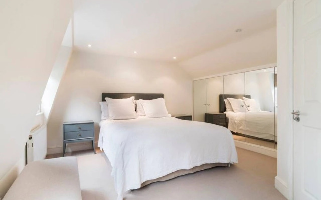 Lovely 3 bedroom house South Kensington