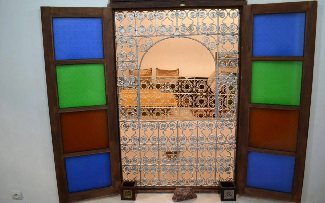 Dar-Lek