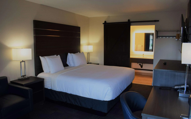 Travelodge by Wyndham Santa Rosa Wine Country