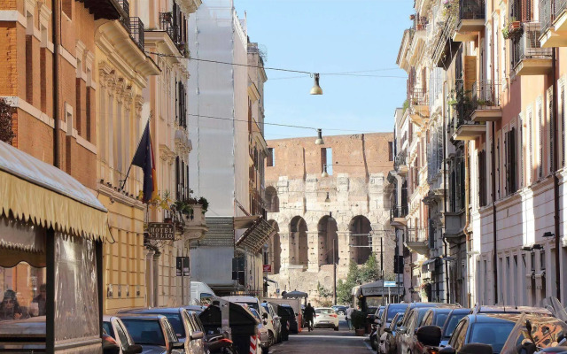 Colosseum apartments - Roman Forum area