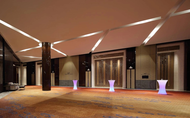 Sheraton Grand Hangzhou Binjiang Hotel