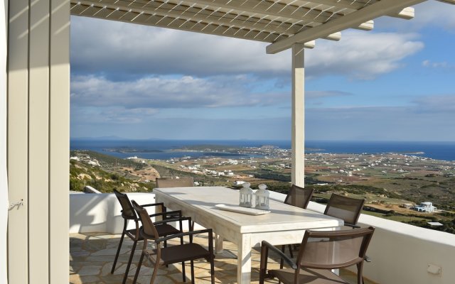 Panoramic Three Villa Complex With Helipad By Villarentalsgr