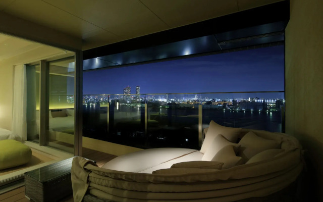 The Singulari Hotel & Skyspa at Universal Studios Japan