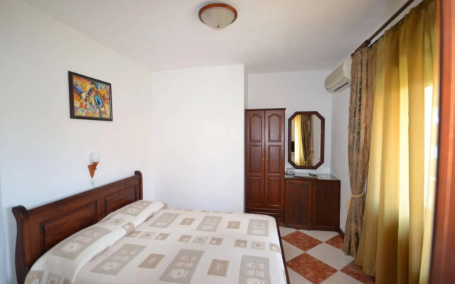 Hotel More