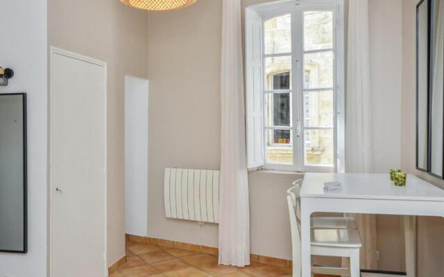 Comfortable studio apartment close to Avignon Bridge Welkeys