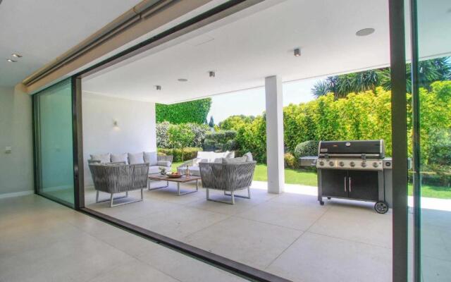 2244 new modern luxury villa in puerto banus