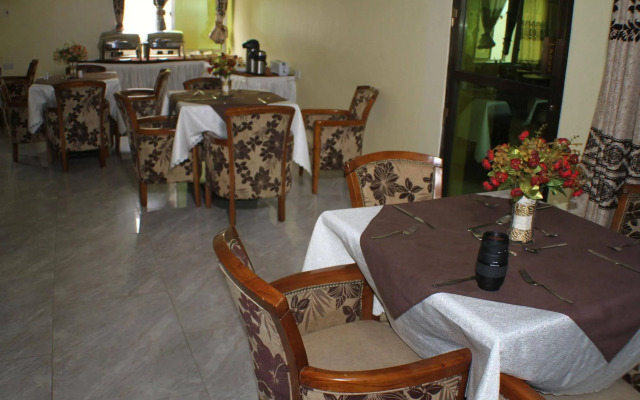 Varlek Hotel