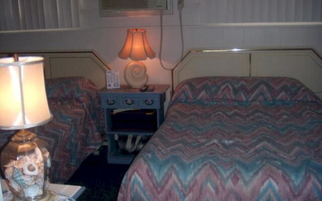 Le Boot Oceanfront Suites