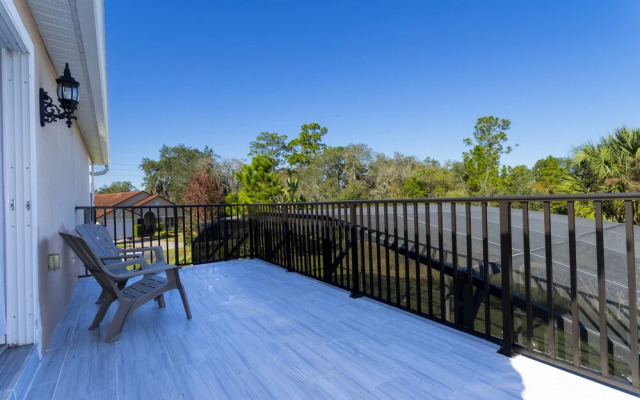 Beautiful 5Bd Single Family w/ Game Room @ 106 Lake Wilson Preserve