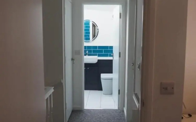 Beautiful 2BD Coastal Hideaway Central Worthing