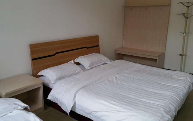 Dalian Golden Beach Swan Lake Hotel