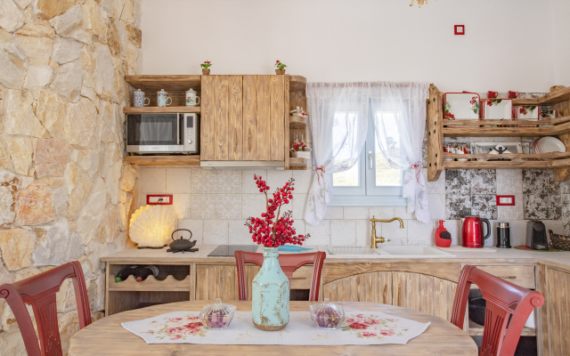 Starlight Luxury Seaside Villa & Suites