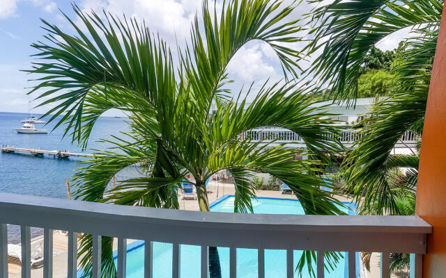 Anchorage Hotel & Dive Center