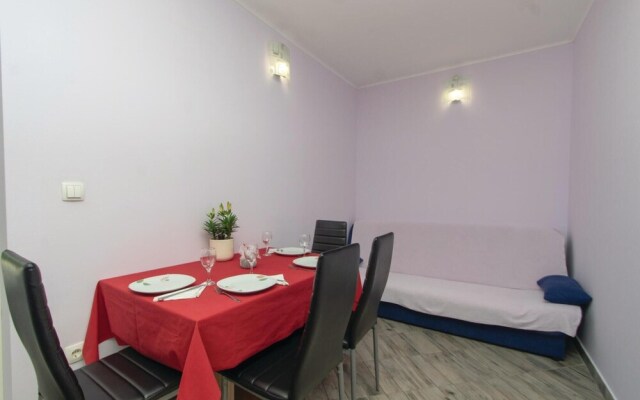 Beautiful Home in Trstenik With Wifi and 2 Bedrooms