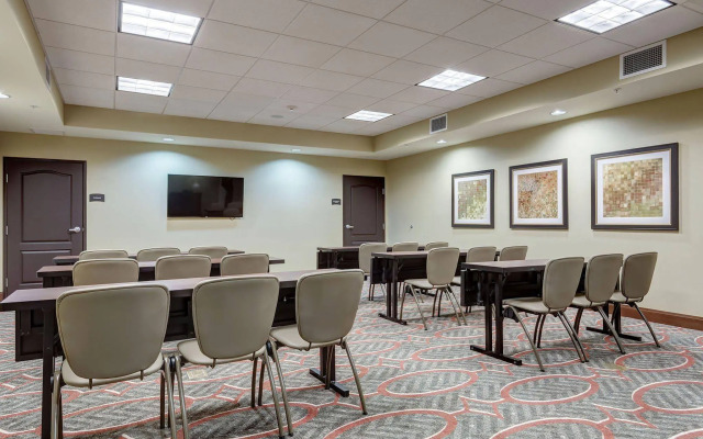 Staybridge Suites St Louis - Westport by IHG