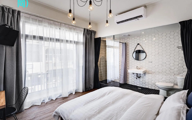 The Gatsby Apartment