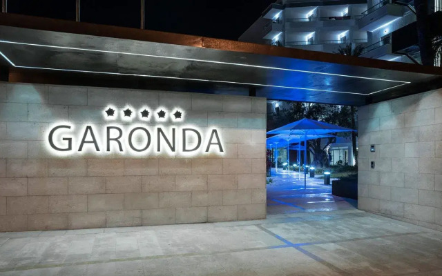 Pure Salt Garonda - Adults Only