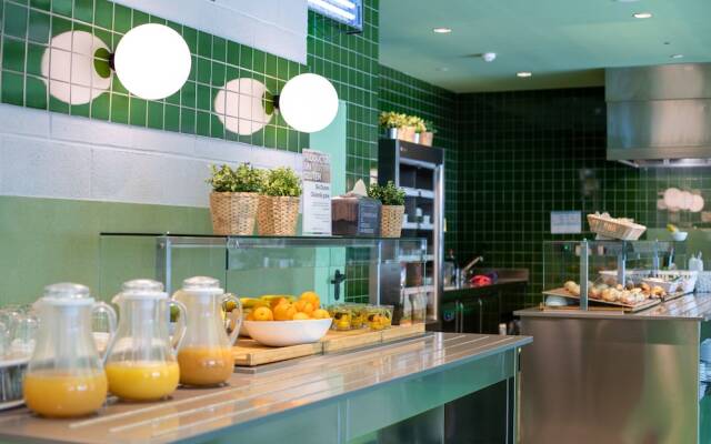 Residencia Universitaria Resa San Mamés - Campus Accomodation