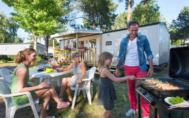 Rev2Vacances Camping Le Bois Masson