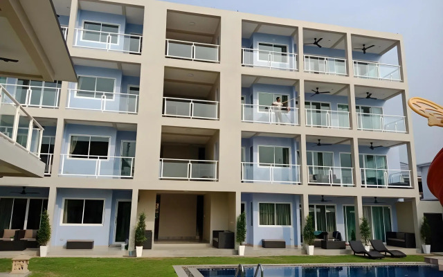 Surf & Sand Resort