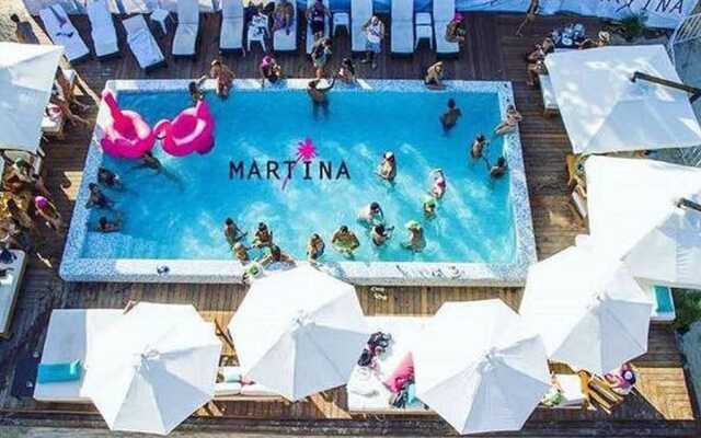 Breathtaking 2 Bedroom, Private Terrace - Bbq