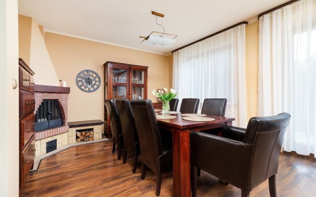 Family House Poreba Cracow by Renters