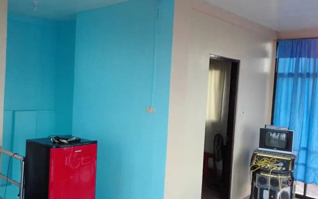 Antipolo Beach Haus Annex
