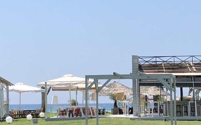 AM Beach House near Sea