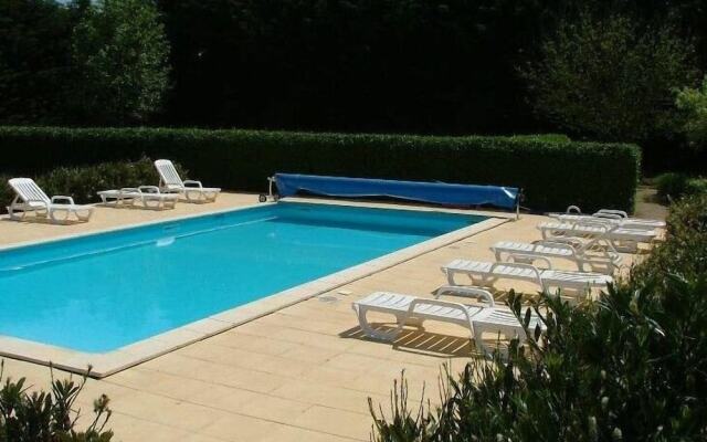 LOGIS Les Dineux Village