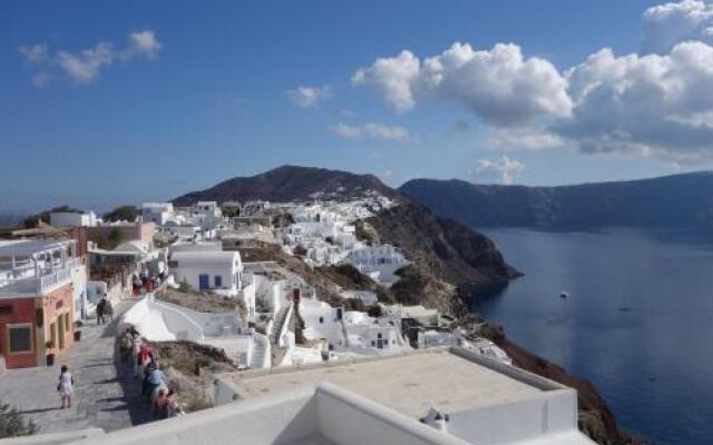 Top Oia