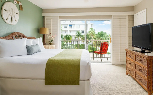 Olde Marco Island Inn and Suites