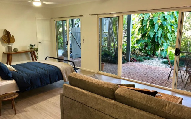 Your Coastal Treetop Escape