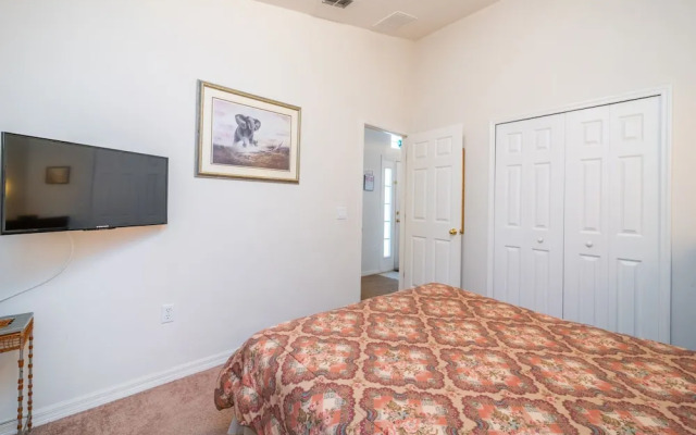 1114 4-bed Pool Home, Liberty Village Kissimmee