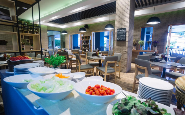 Nadee 10 Resort & Hotel