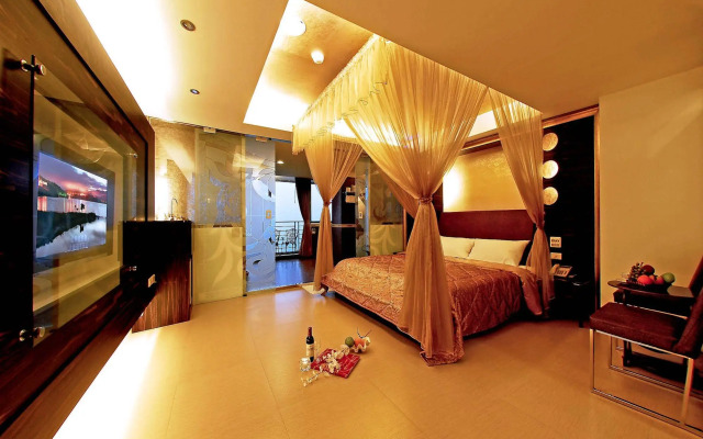 Harbor Elite Hotel