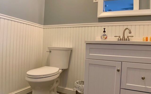 Treehouse Village Inn