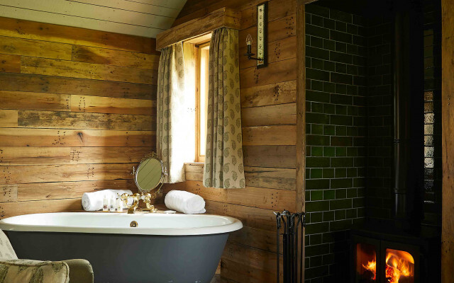 The Pig at Bridge Place