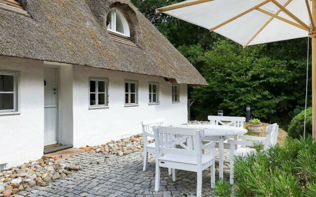Rustic Holiday Home in Hovedstaden With Whirlpool