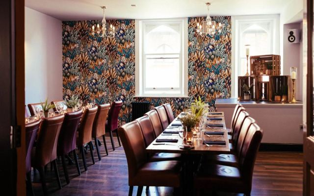 Duke Of Edinburgh Hotel