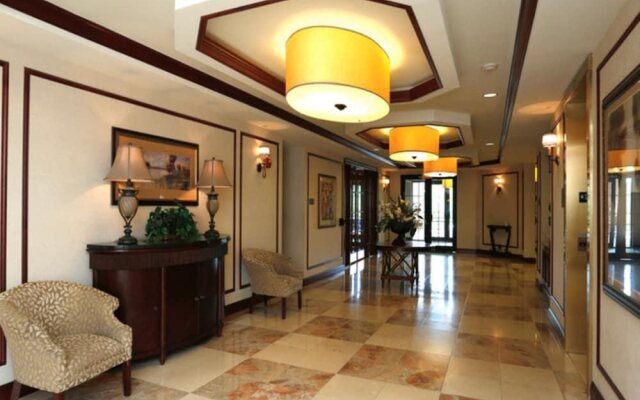 Global Luxury Suites at Raritan