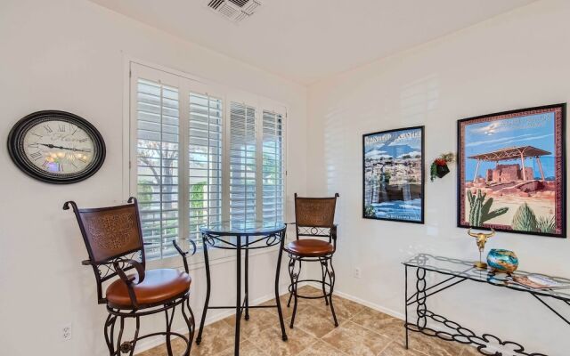 Heated Pool, Gas Grill & Yard: Phoenix Retreat!