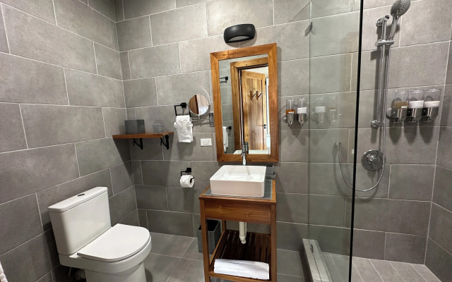 Mt. Plaisir Estate Hotel